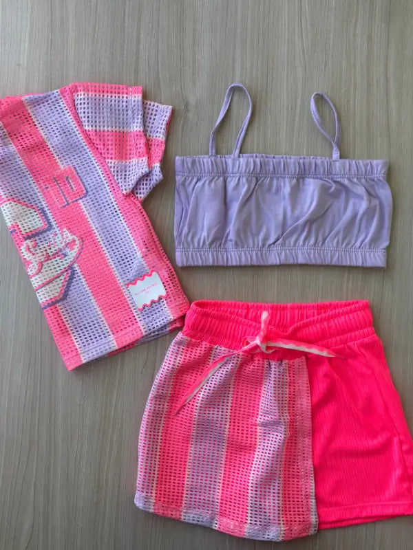 Conjunto Infantil Rosa Neon com Sobreposição em Tela