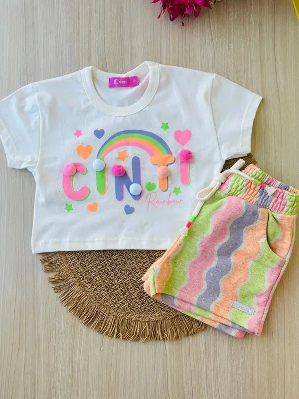 Conjunto Infantil com Blusa Estampada e Short Colorido